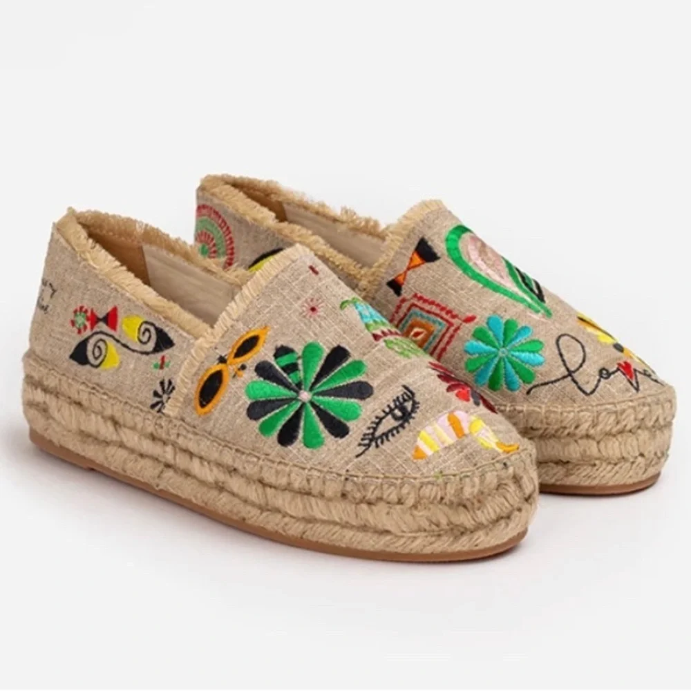 NWOT JOHNNY WAS PARKER ESPADRILLE, Size 8,5